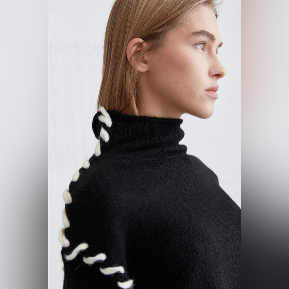 Brand: Oak + Fort Relaxed fit. Cropped length. Turtleneck design.